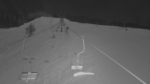 Snow park Paprsek - Lanovka - pohled nahoru - 5.1.2026 v 01:00 Snow park Paprsek - Lanovka - pohled nahoru - 5.1.2026 v 01:00