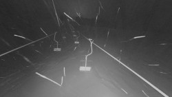 Lanovka - pohled nahoru