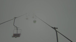 Lanovka - pohled nahoru