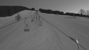 Snow park Paprsek - Lanovka - pohled nahoru - 22.1.2026 v 07:00 Snow park Paprsek - Lanovka - pohled nahoru - 22.1.2026 v 07:00