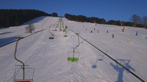 Snow park Paprsek - Lanovka - pohled nahoru - 22.1.2026 v 15:00 Snow park Paprsek - Lanovka - pohled nahoru - 22.1.2026 v 15:00