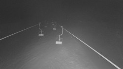 Lanovka - pohled nahoru