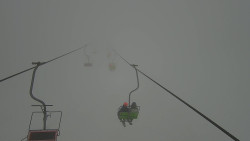 Lanovka - pohled nahoru