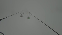 Lanovka - pohled nahoru