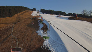 Snow park Paprsek - Lanovka - pohled nahoru - 11.3.2026 v 08:00 Snow park Paprsek - Lanovka - pohled nahoru - 11.3.2026 v 08:00