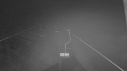 Lanovka - pohled nahoru