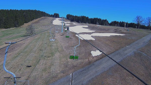 Snow park Paprsek - Lanovka - pohled nahoru - 9.4.2026 v 11:00 Snow park Paprsek - Lanovka - pohled nahoru - 9.4.2026 v 11:00