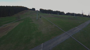 Snow park Paprsek - Lanovka - pohled nahoru - 3.5.2026 v 06:00 Snow park Paprsek - Lanovka - pohled nahoru - 3.5.2026 v 06:00