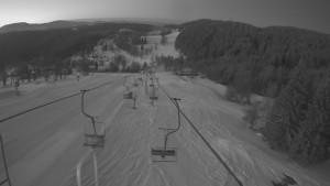 Snow park Paprsek - Lanovka - pohled dolů - 1.3.2023 v 06:06