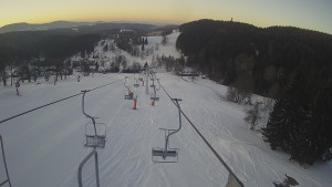 Snow park Paprsek - Lanovka - pohled dolů - 1.3.2023 v 06:56