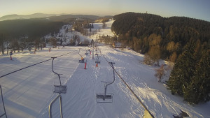 Snow park Paprsek - Lanovka - pohled dolů - 1.3.2023 v 07:16