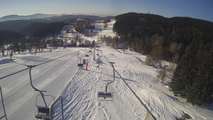 Snow park Paprsek - Lanovka - pohled dolů - 1.3.2023 v 08:11