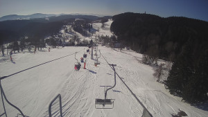 Snow park Paprsek - Lanovka - pohled dolů - 1.3.2023 v 09:51