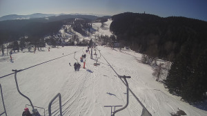 Snow park Paprsek - Lanovka - pohled dolů - 1.3.2023 v 10:16