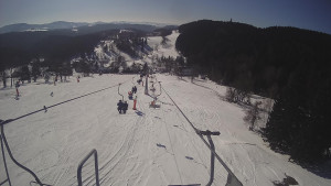 Snow park Paprsek - Lanovka - pohled dolů - 1.3.2023 v 10:51