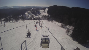 Snow park Paprsek - Lanovka - pohled dolů - 1.3.2023 v 11:01