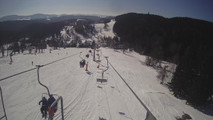 Snow park Paprsek - Lanovka - pohled dolů - 1.3.2023 v 11:06