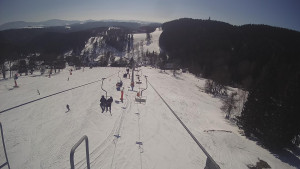 Snow park Paprsek - Lanovka - pohled dolů - 1.3.2023 v 12:26
