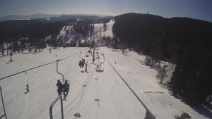 Snow park Paprsek - Lanovka - pohled dolů - 1.3.2023 v 12:31