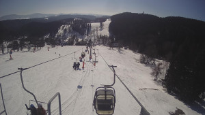 Snow park Paprsek - Lanovka - pohled dolů - 1.3.2023 v 12:36
