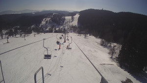 Snow park Paprsek - Lanovka - pohled dolů - 1.3.2023 v 13:06