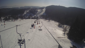 Snow park Paprsek - Lanovka - pohled dolů - 1.3.2023 v 14:08