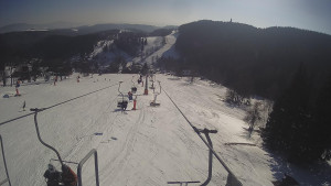 Snow park Paprsek - Lanovka - pohled dolů - 1.3.2023 v 14:23