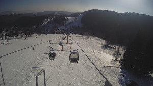 Snow park Paprsek - Lanovka - pohled dolů - 1.3.2023 v 14:58