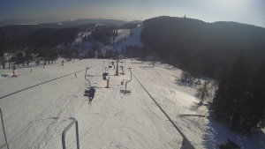 Snow park Paprsek - Lanovka - pohled dolů - 1.3.2023 v 15:03