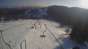 Snow park Paprsek - Lanovka - pohled dolů - 1.3.2023 v 15:53