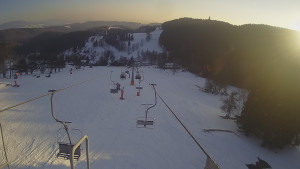 Snow park Paprsek - Lanovka - pohled dolů - 1.3.2023 v 16:38
