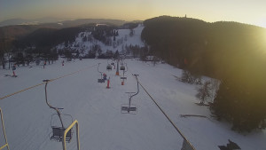 Snow park Paprsek - Lanovka - pohled dolů - 1.3.2023 v 16:43