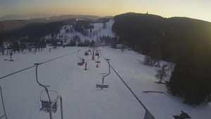 Snow park Paprsek - Lanovka - pohled dolů - 1.3.2023 v 16:48