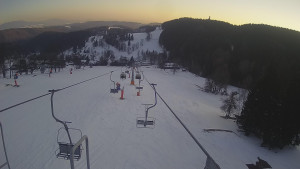 Snow park Paprsek - Lanovka - pohled dolů - 1.3.2023 v 16:58