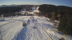 Snow park Paprsek - Lanovka - pohled dolů - 2.3.2023 v 07:43