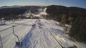 Snow park Paprsek - Lanovka - pohled dolů - 2.3.2023 v 07:48