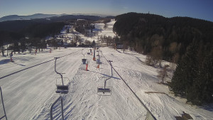 Snow park Paprsek - Lanovka - pohled dolů - 2.3.2023 v 08:33