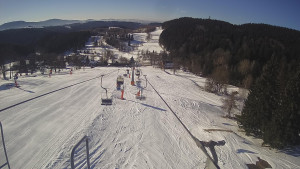 Snow park Paprsek - Lanovka - pohled dolů - 2.3.2023 v 08:38