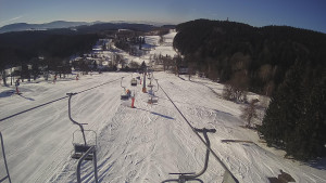 Snow park Paprsek - Lanovka - pohled dolů - 2.3.2023 v 08:48