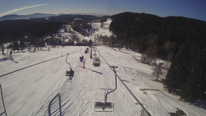 Snow park Paprsek - Lanovka - pohled dolů - 2.3.2023 v 09:13