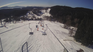 Snow park Paprsek - Lanovka - pohled dolů - 2.3.2023 v 09:18
