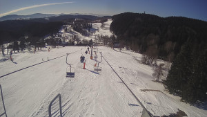 Snow park Paprsek - Lanovka - pohled dolů - 2.3.2023 v 09:28
