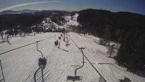 Snow park Paprsek - Lanovka - pohled dolů - 2.3.2023 v 09:38