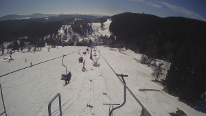 Snow park Paprsek - Lanovka - pohled dolů - 2.3.2023 v 11:38