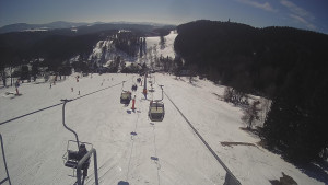 Snow park Paprsek - Lanovka - pohled dolů - 2.3.2023 v 12:18