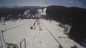 Snow park Paprsek - Lanovka - pohled dolů - 2.3.2023 v 12:23