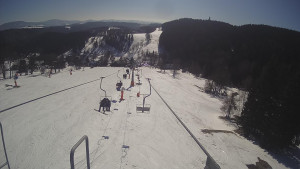 Snow park Paprsek - Lanovka - pohled dolů - 2.3.2023 v 13:03