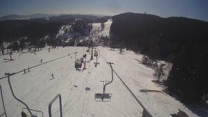 Snow park Paprsek - Lanovka - pohled dolů - 2.3.2023 v 13:08