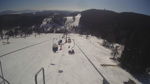 Snow park Paprsek - Lanovka - pohled dolů - 2.3.2023 v 13:18