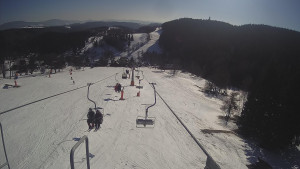 Snow park Paprsek - Lanovka - pohled dolů - 2.3.2023 v 14:23